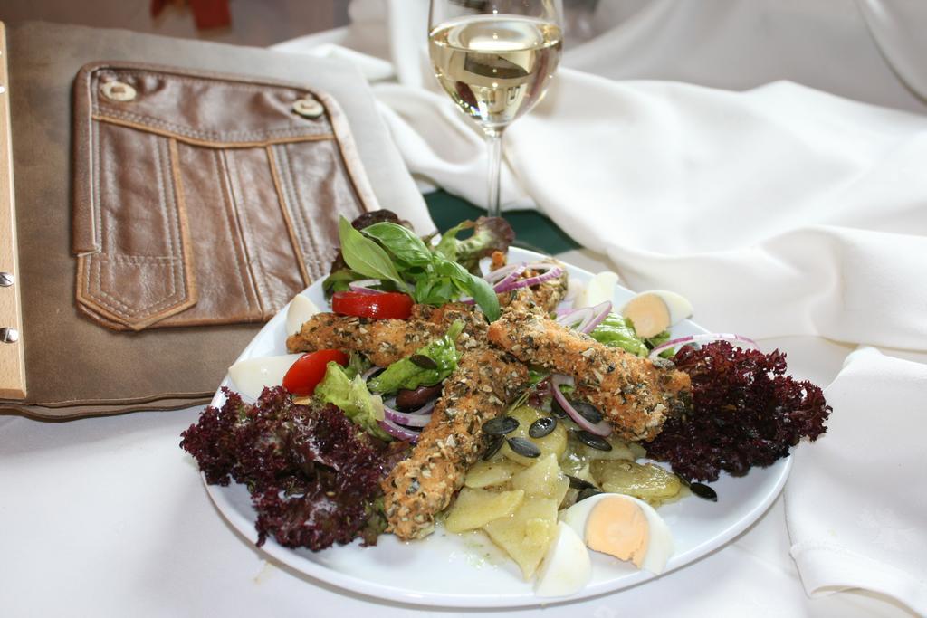 Gasthaus - Gaestehaus Schusterbauer Rein ภายนอก รูปภาพ