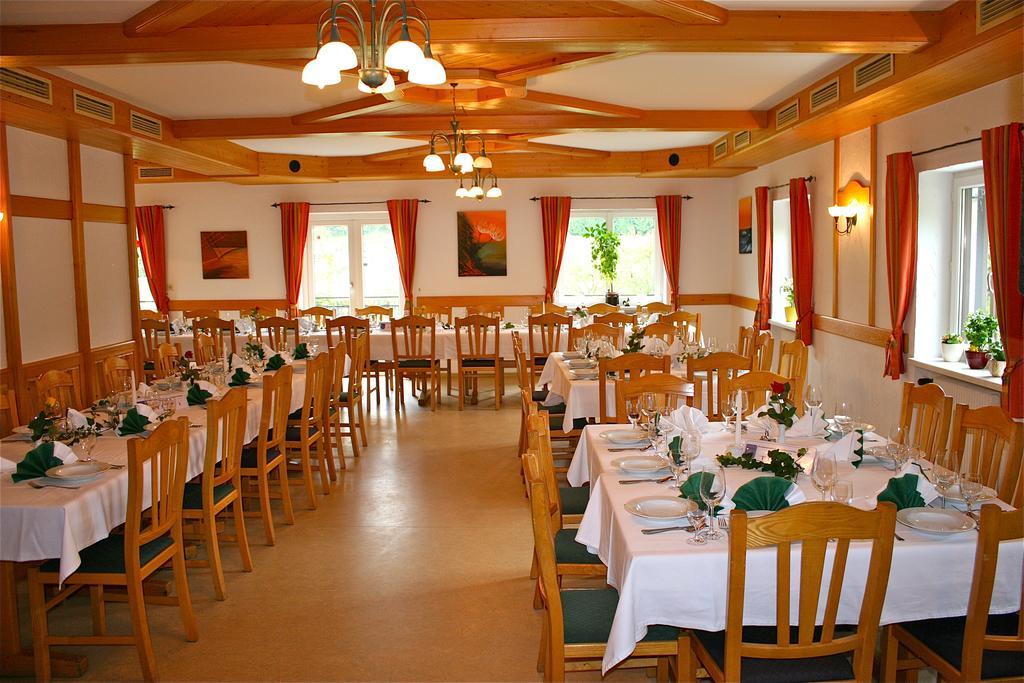 Gasthaus - Gaestehaus Schusterbauer Rein ภายนอก รูปภาพ