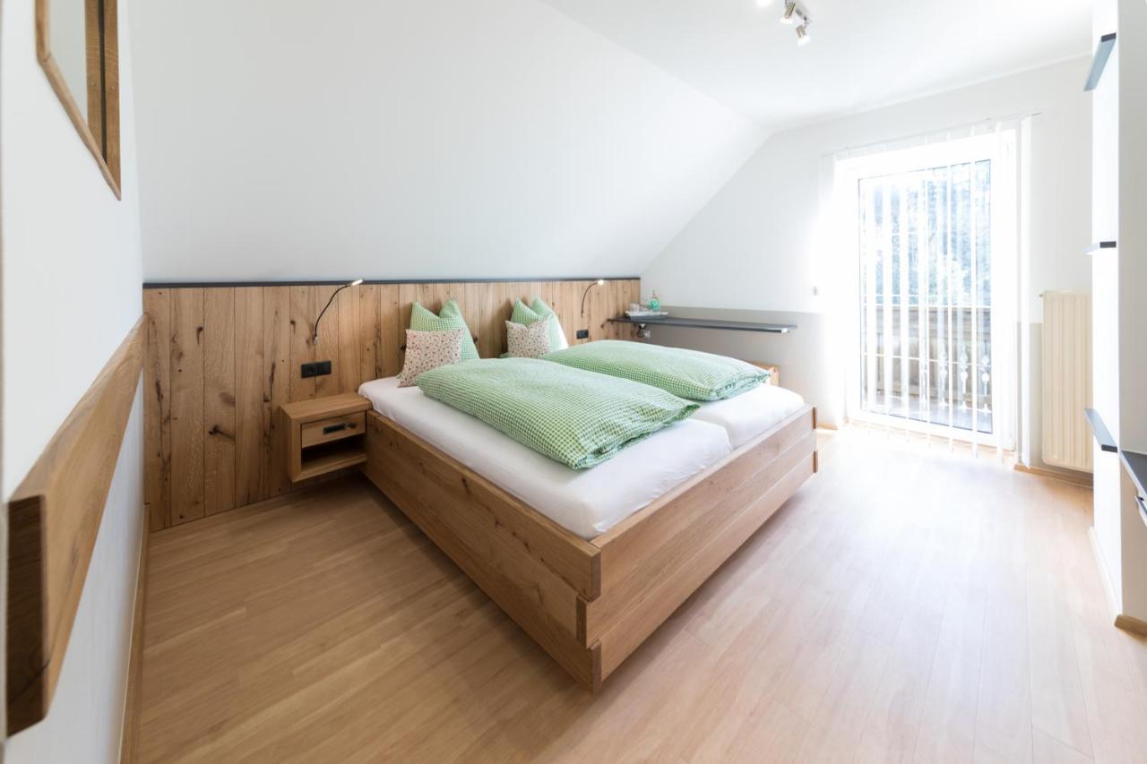 Gasthaus - Gaestehaus Schusterbauer Rein ภายนอก รูปภาพ